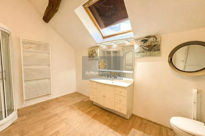 Maison - 340 m² - 8 pièces