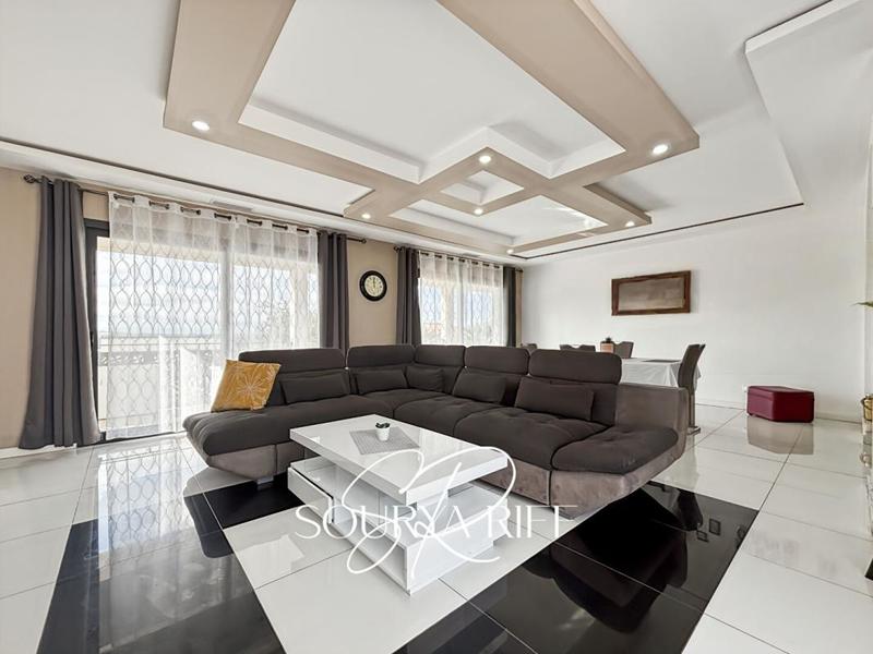 Maison - 161 m² - 7 pièces