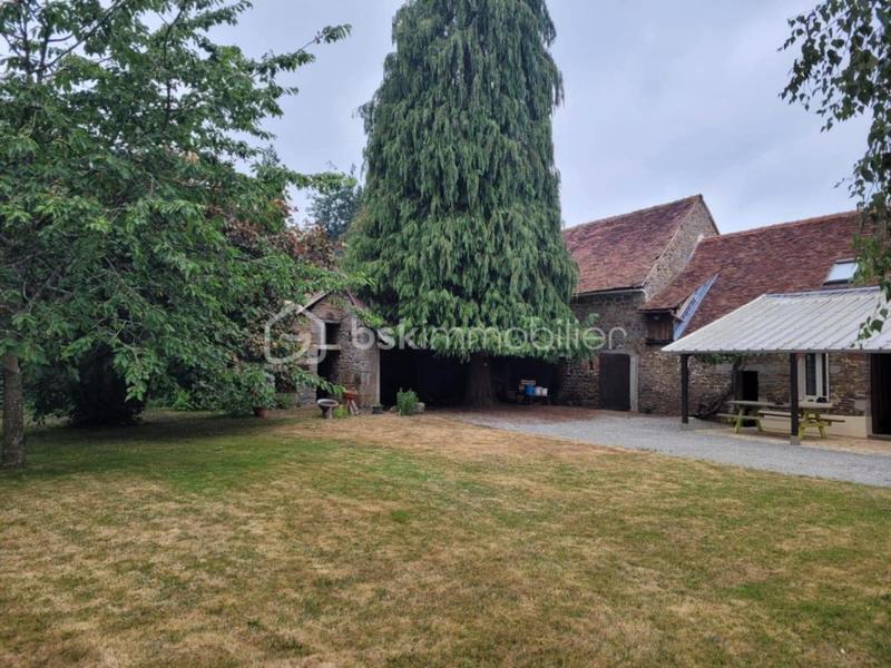 Maison de village - 80 m² - 4 pièces