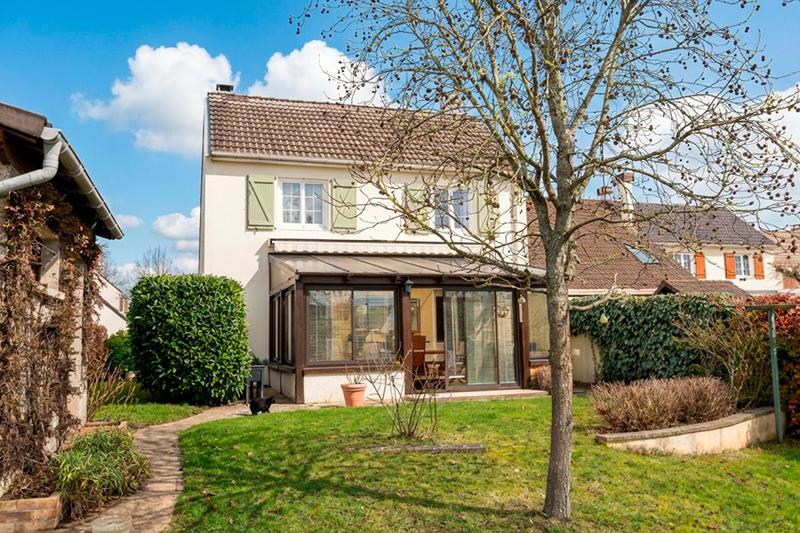 Maison - 115 m² - 6 pièces