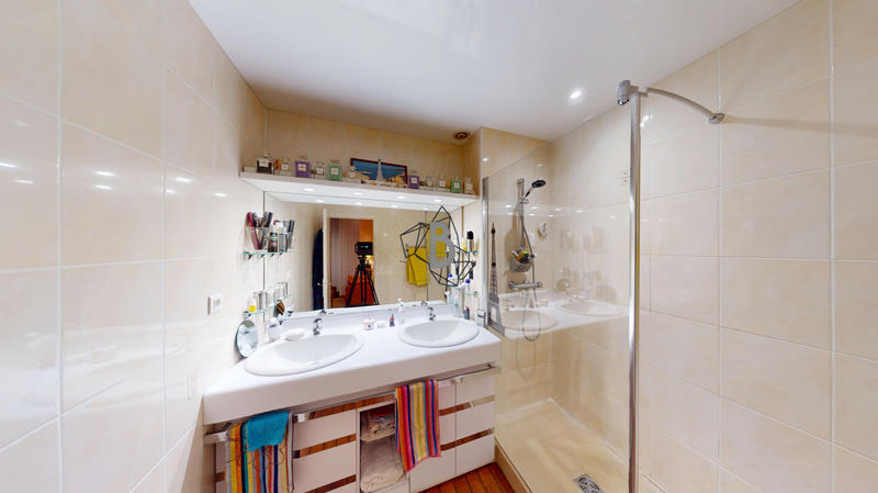 Maison - 96 m² - 5 pièces