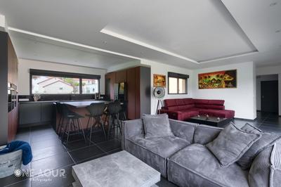 Maison - 187 m² - 7 pièces