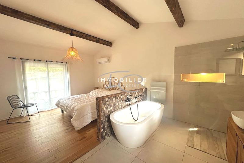 Maison - 159 m² - 5 pièces