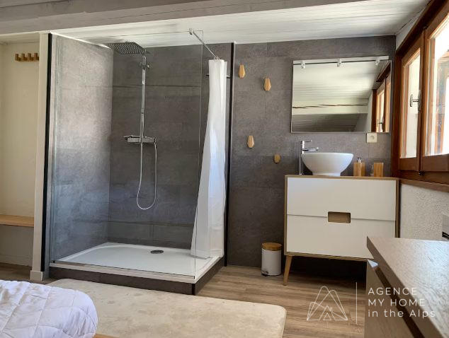 Appartement - 90 m² - 5 pièces