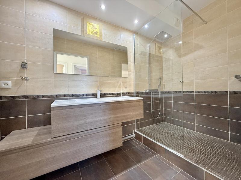 Appartement - 91 m² - 4 pièces