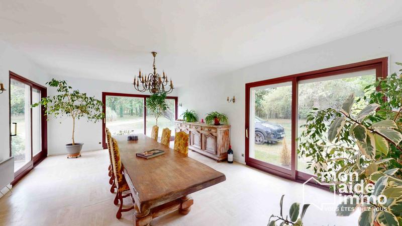 Maison ancienne - 464 m² - 14 pièces