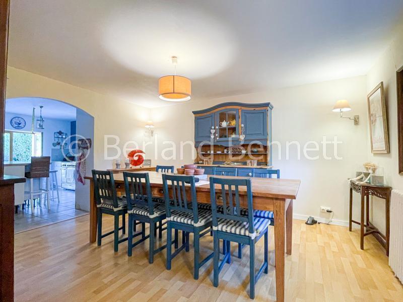 Maison en pierre - 211 m² - 8 pièces