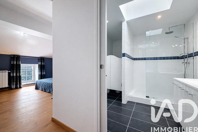 Maison - 660 m² - 16 pièces