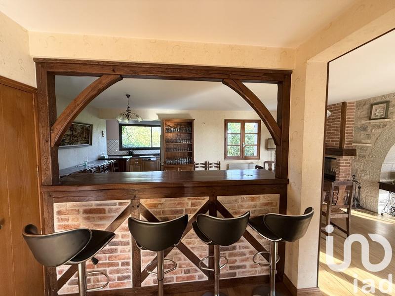 Maison - 186 m² - 9 pièces