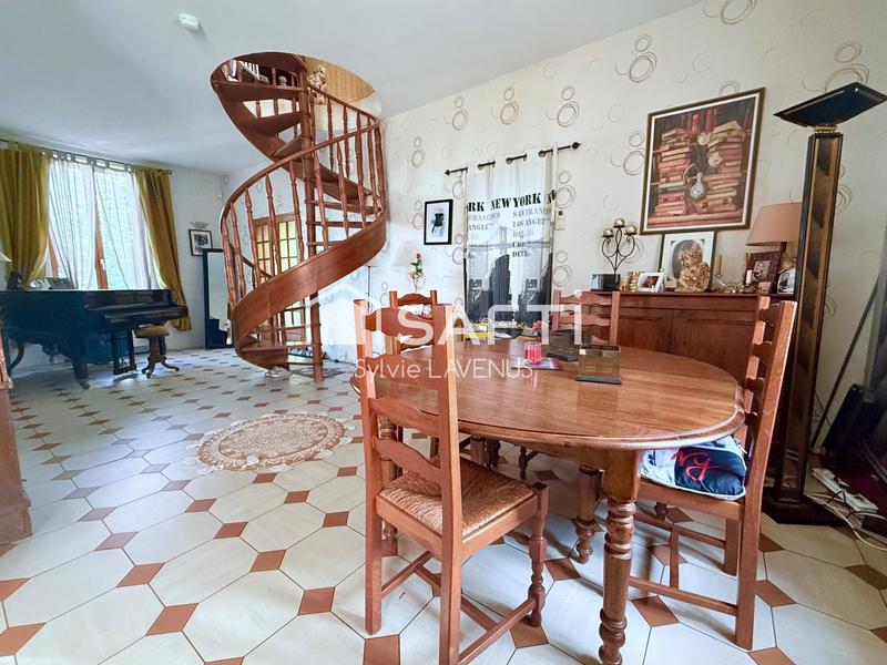 Maison - 130 m² - 6 pièces