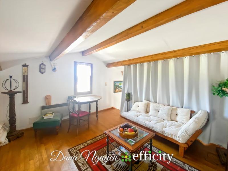 Villa - 180 m² - 7 pièces