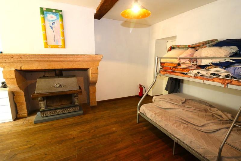 Propriété - 220 m² - 9 pièces