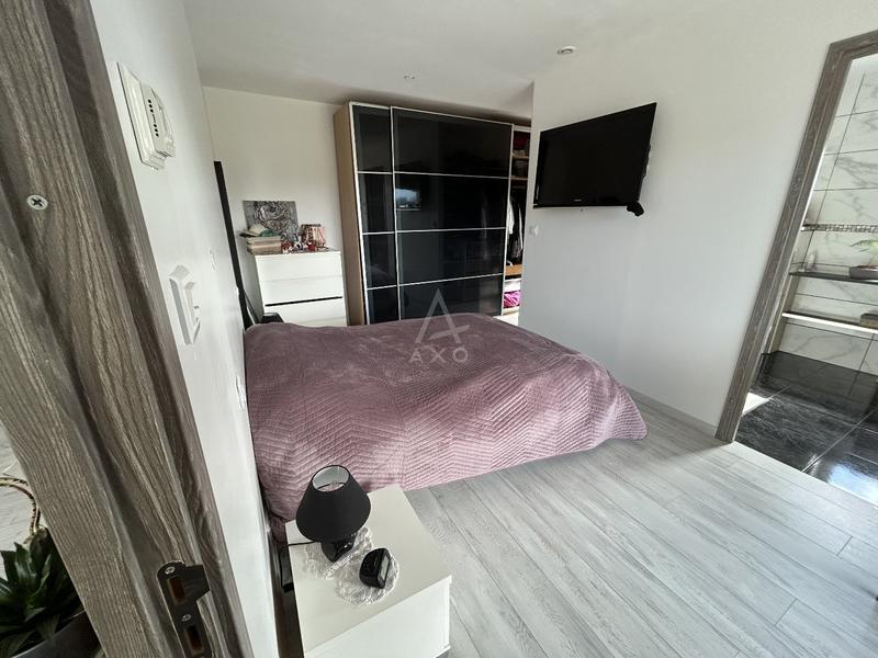 Maison - 150 m² - 4 pièces