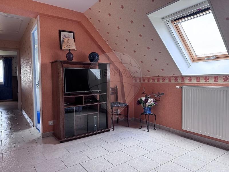 Maison - 183 m² - 8 pièces