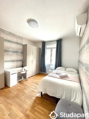 Chambre - 13 m² - 1 pièce