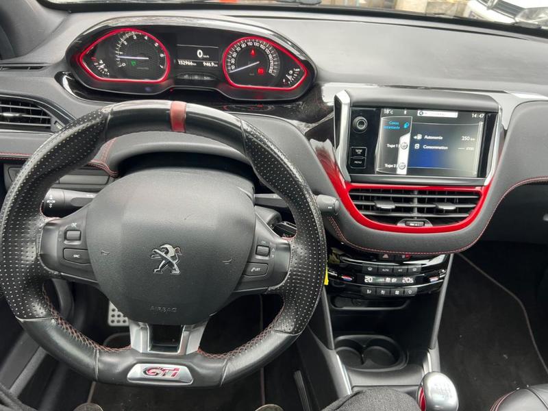 Peugeot 208 1.6 200ch Gti