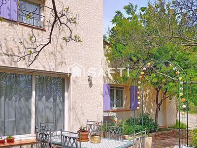 Maison - 100 m² - 5 pièces