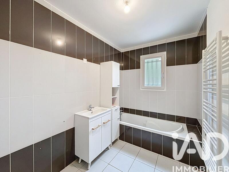 Maison - 86 m² - 4 pièces