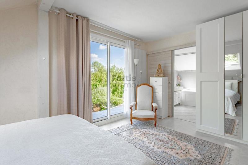 Maison - 140 m² - 6 pièces