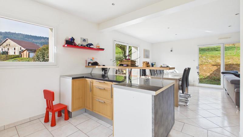 Maison - 146 m² - 5 pièces