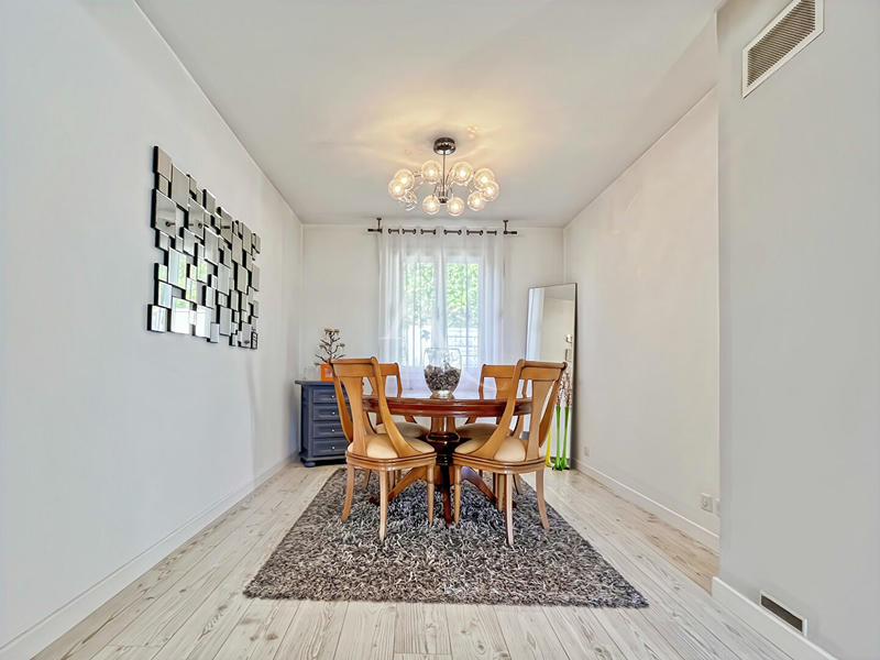 Maison - 110 m² - 4 pièces