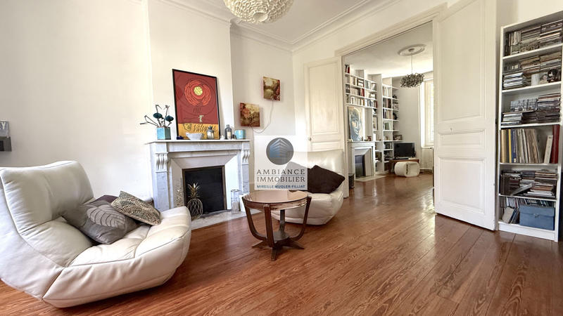 Maison - 176 m² - 8 pièces