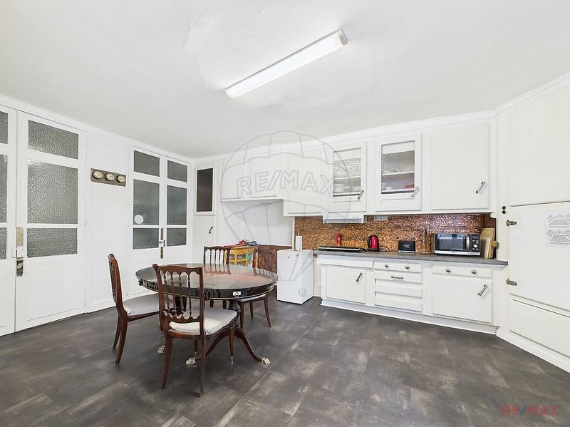 Moulin - 325 m² - 11 pièces