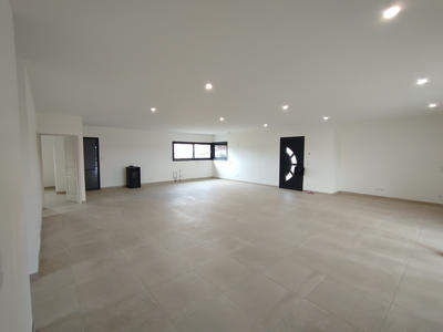 Maison - 145 m² - 4 pièces