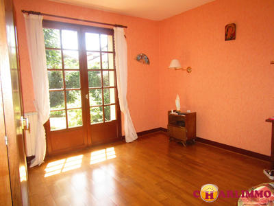 Maison traditionnelle - 130 m² - 6 pièces