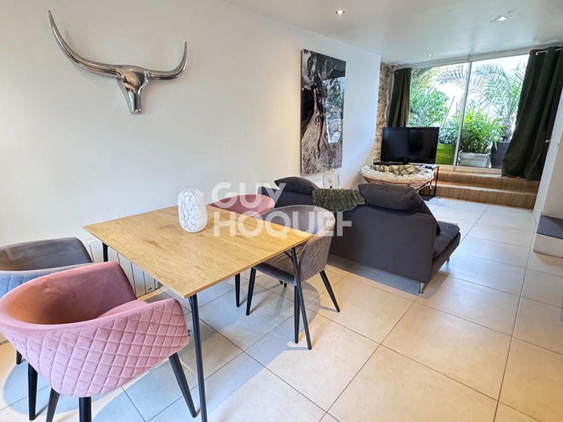 Maison - 417 m² - 15 pièces