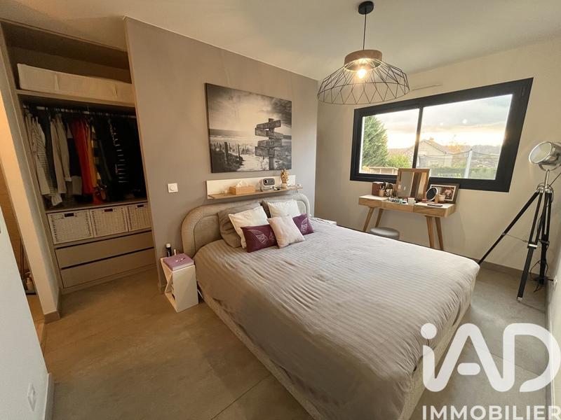 Maison - 210 m² - 7 pièces