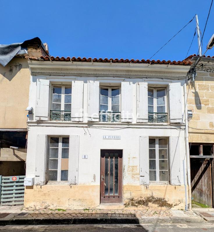 Immeuble - 220 m² - 12 pièces