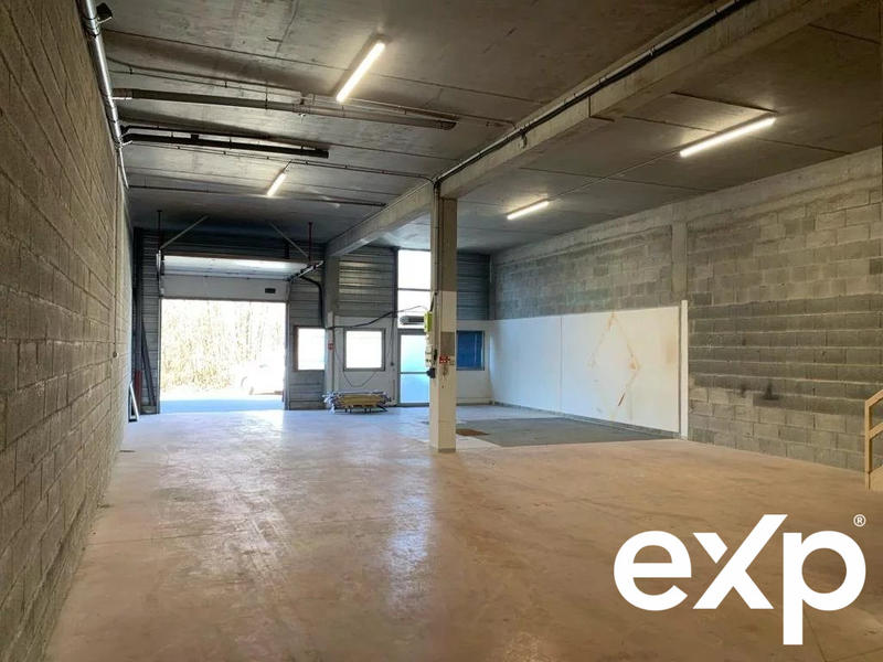 Local d'activités - 250 m²