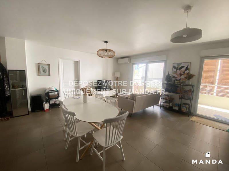 Chambre - 10 m² - 4 pièces