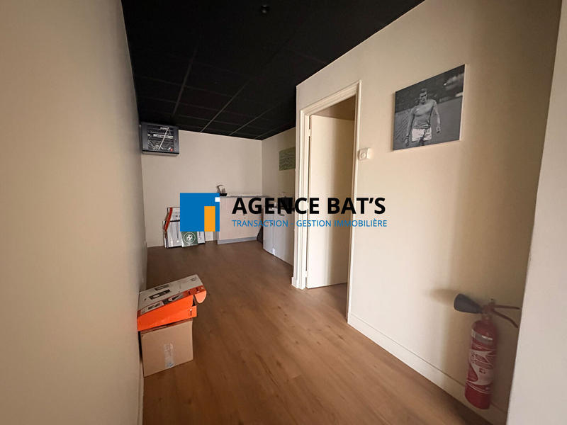 Local commercial - 60 m² - 2 pièces