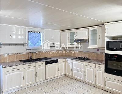 Maison - 122 m² - 6 pièces