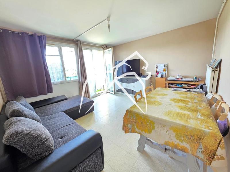 Appartement ancien - 76 m² - 4 pièces