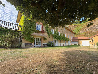 Moulin - 500 m² - 16 pièces