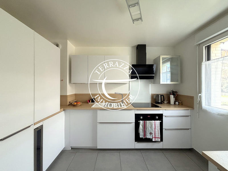 Maison - 96 m² - 5 pièces