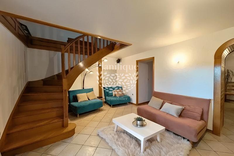 Maison - 160 m² - 5 pièces