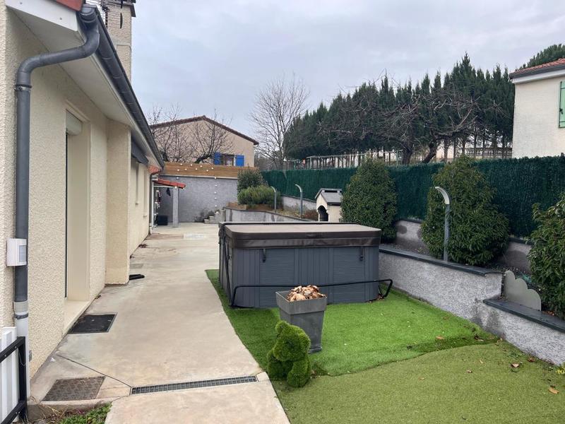 Maison - 95 m² - 4 pièces