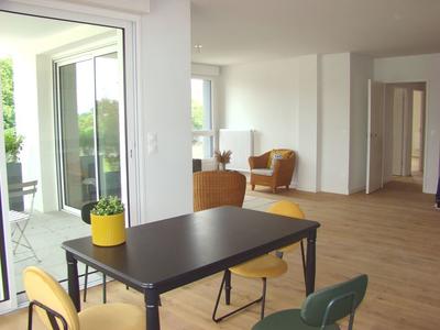 Appartement - 104 m² - 4 pièces