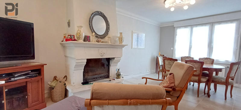 Maison - 137 m² - 6 pièces