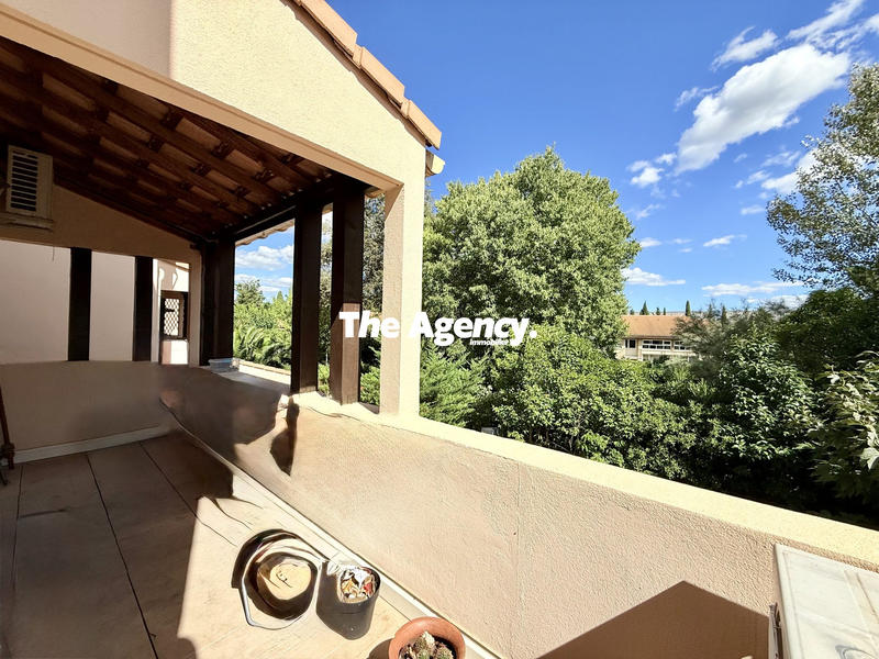 Appartement - 92 m² - 5 pièces