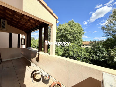 Appartement - 92 m² - 5 pièces