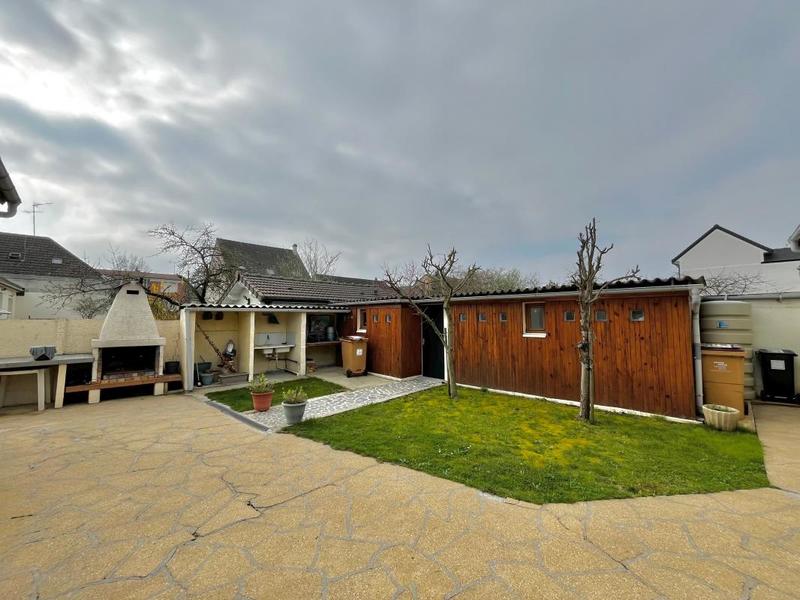 Maison - 160 m² - 5 pièces