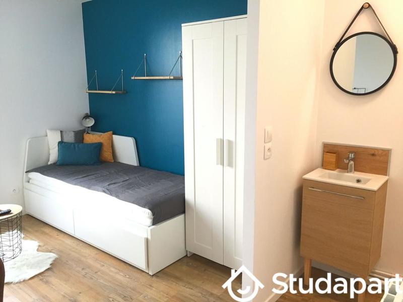 Chambre - 10 m² - 1 pièce