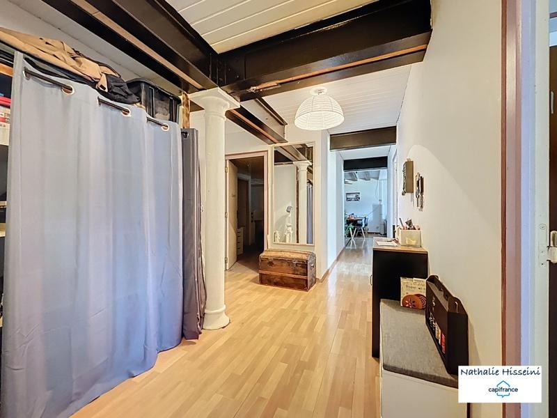 Fonds de commerce - 832 m²