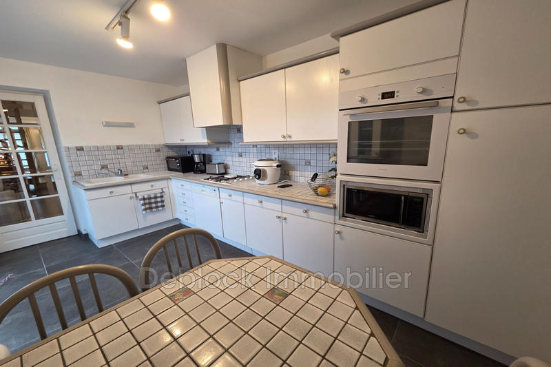 Maison - 138 m² - 1 pièce