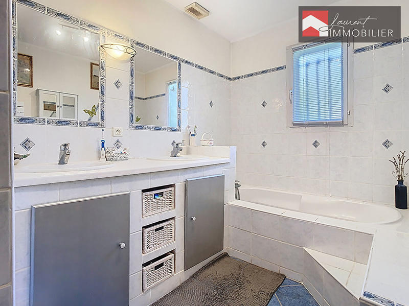 Maison - 120 m² - 4 pièces